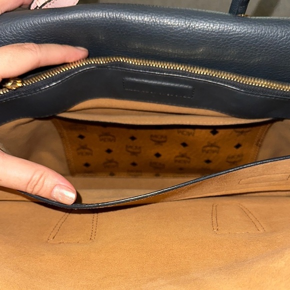 MCM  Bag - Picture 14 of 17